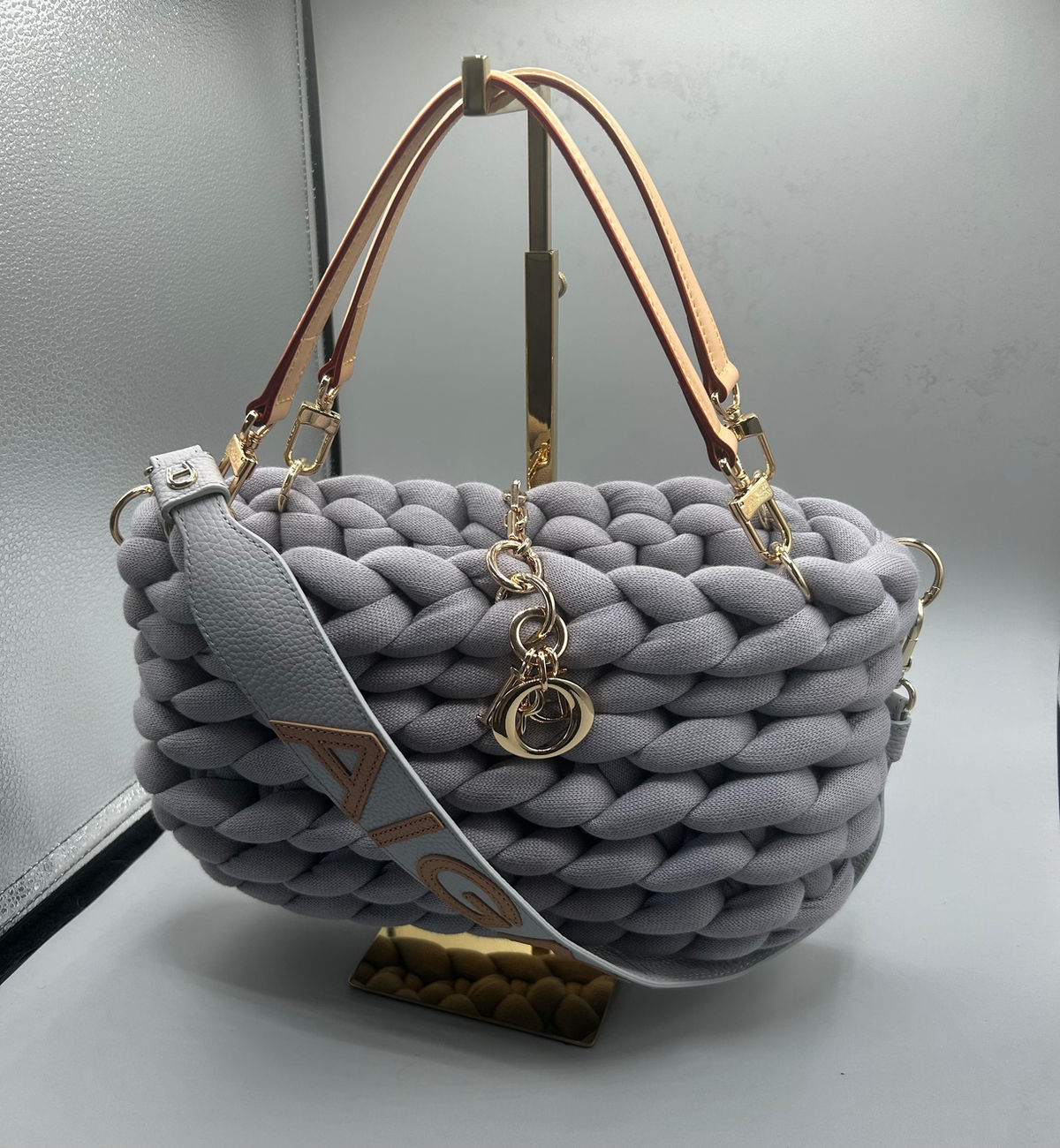 Classic-Bag Lou